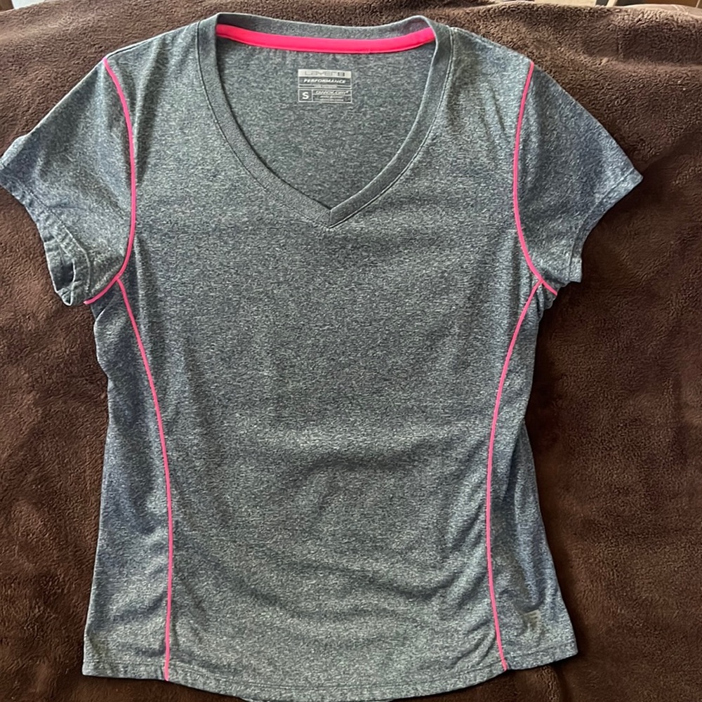 Layer 8, size S, gray w/ pink piping, polyester, quick dry, top.
